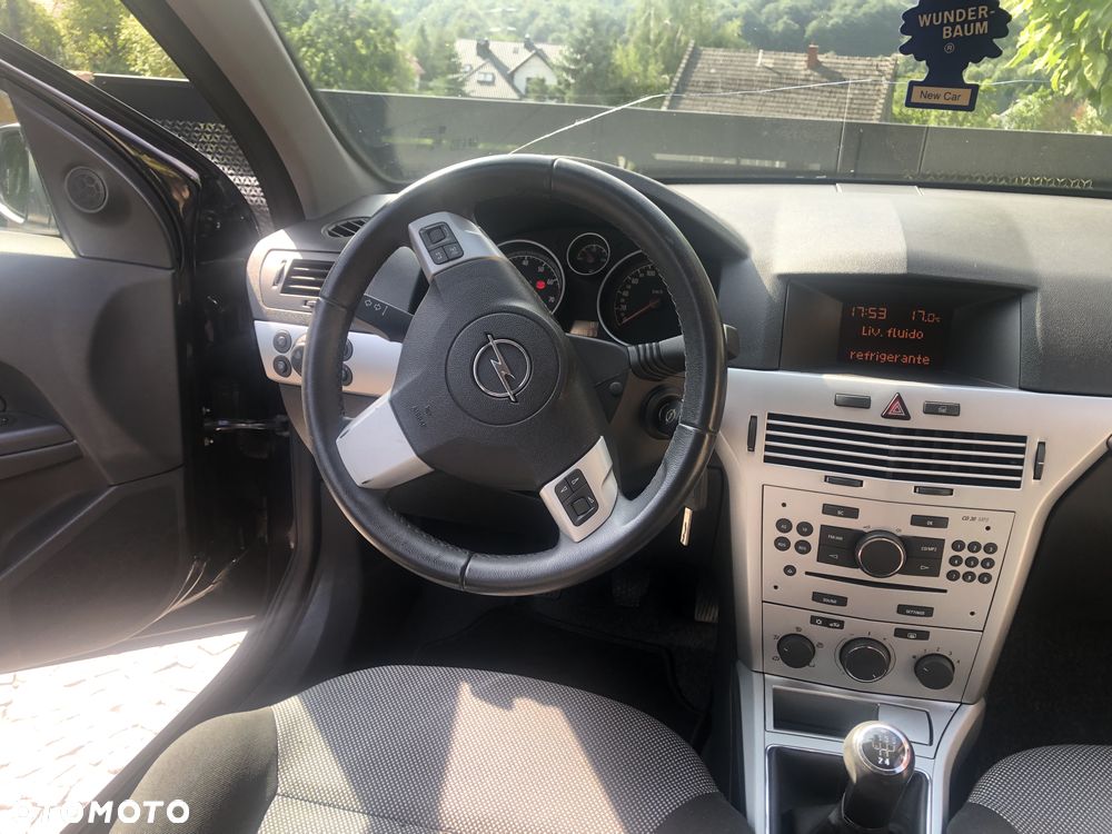 Opel Astra 1.4 EcoFLEX Design Edition - 23