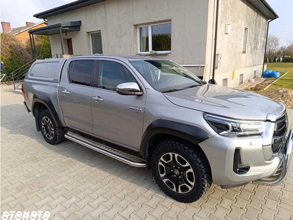 Toyota Hilux - 3