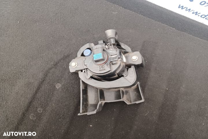Proiector dreapta 28150-8992A 10000652 28150-8992A 10000652 Nissan Qa - 3