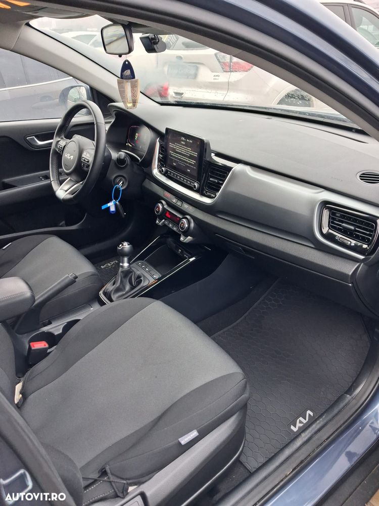 Kia Stonic 1.2 MPI 5MT Urban - 14