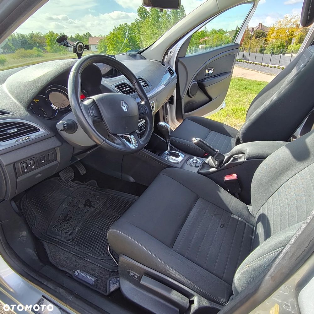 Renault Megane 1.5 dCi Limited EDC - 10