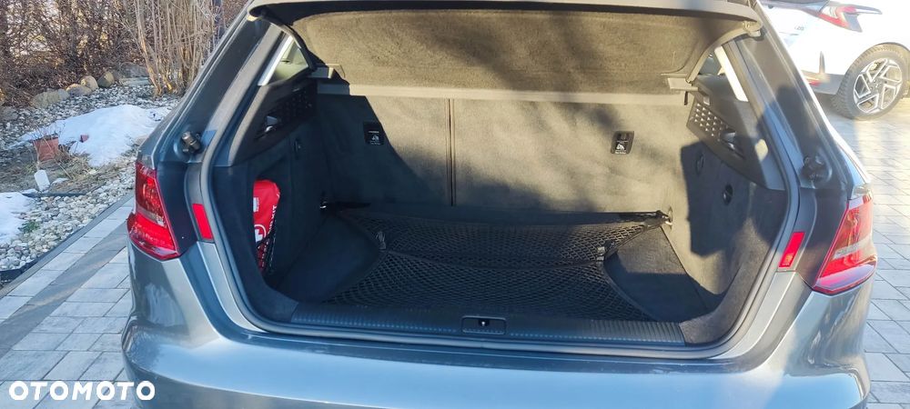 Audi A3 Sportback 2.0 TDI S tronic - 24