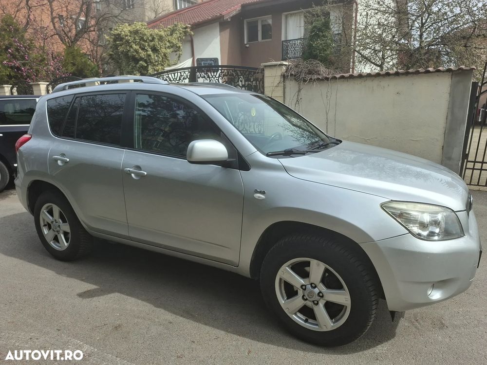 Toyota RAV4 2.2 D-4D Luxury City - 7
