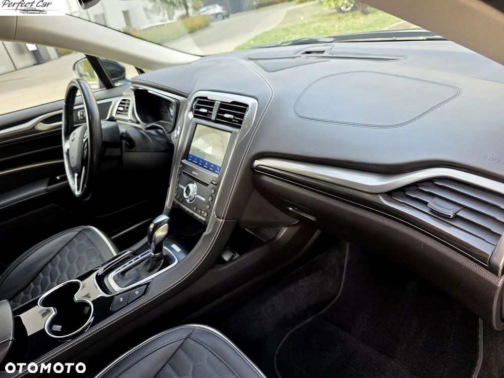 Ford Mondeo Turnier 2.0 Hybrid CVT VIGNALE - 11