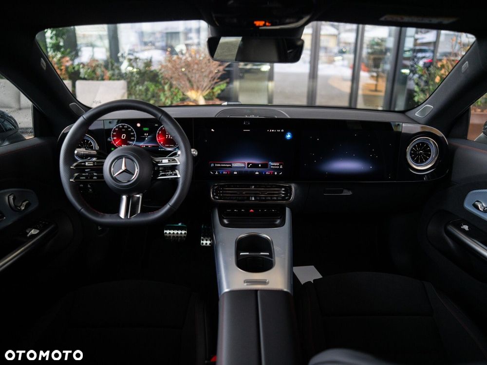 Mercedes-Benz CLA - 17