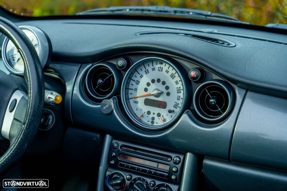 MINI Cabrio One 1.6 - 9