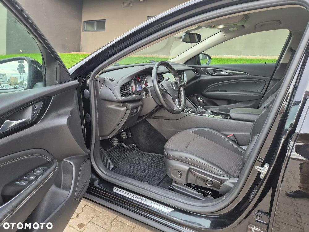 Opel Insignia 2.0 CDTI Cosmo S&S - 11
