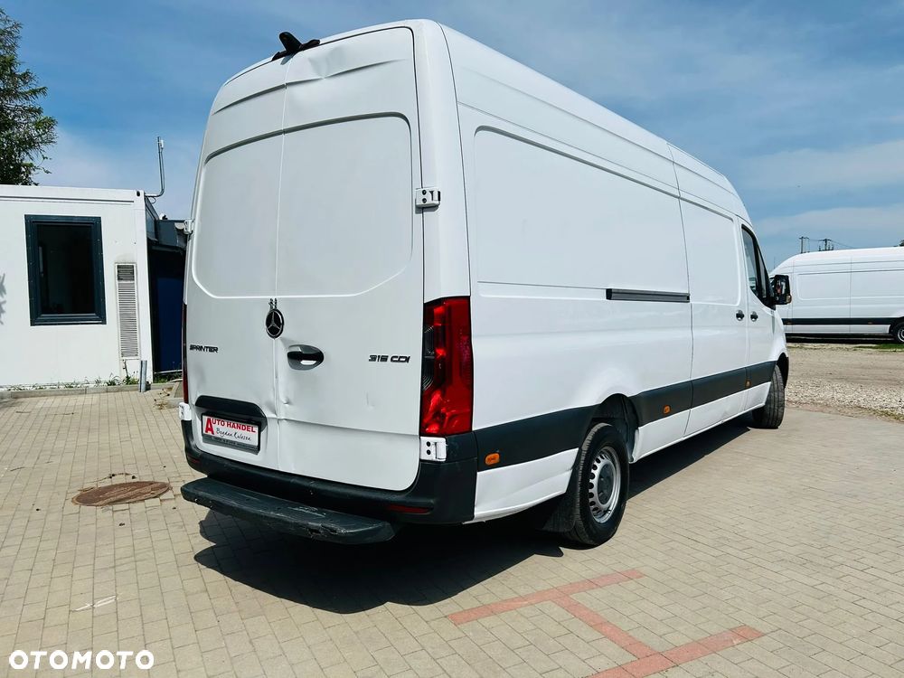 Mercedes-Benz Sprinter - 7