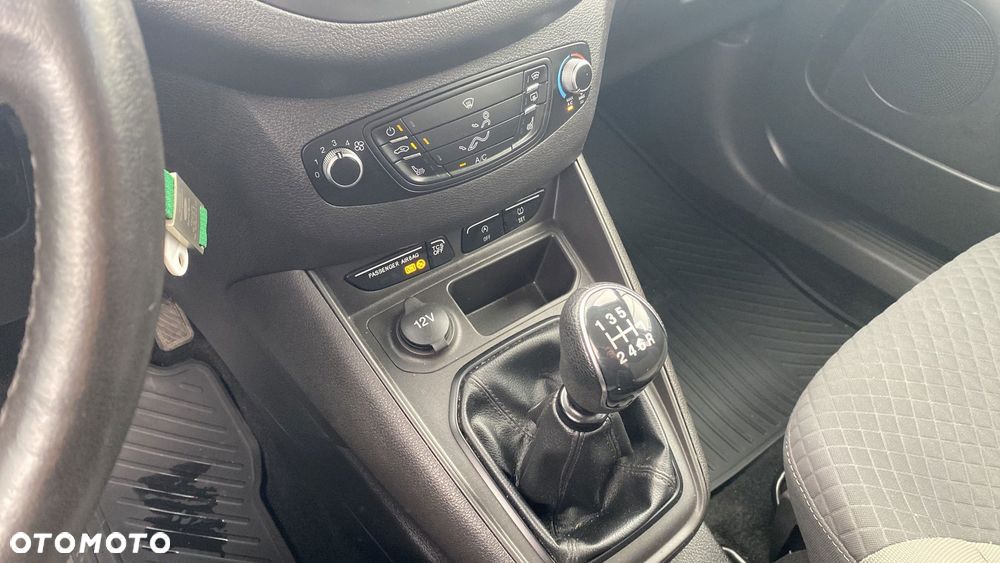 Ford Tourneo Courier 1.5 TDCi Trend - 18