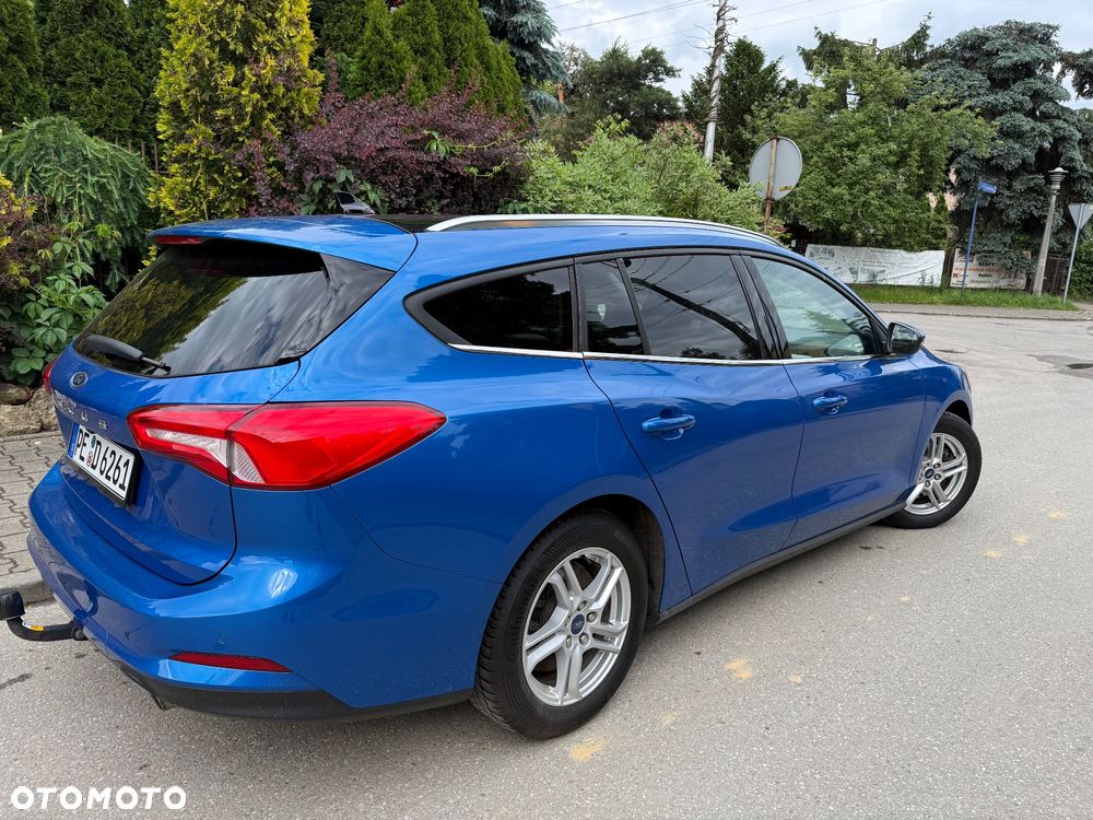 Ford Focus 1.5 EcoBlue Start-Stopp-System TITANIUM DESIGN - 9
