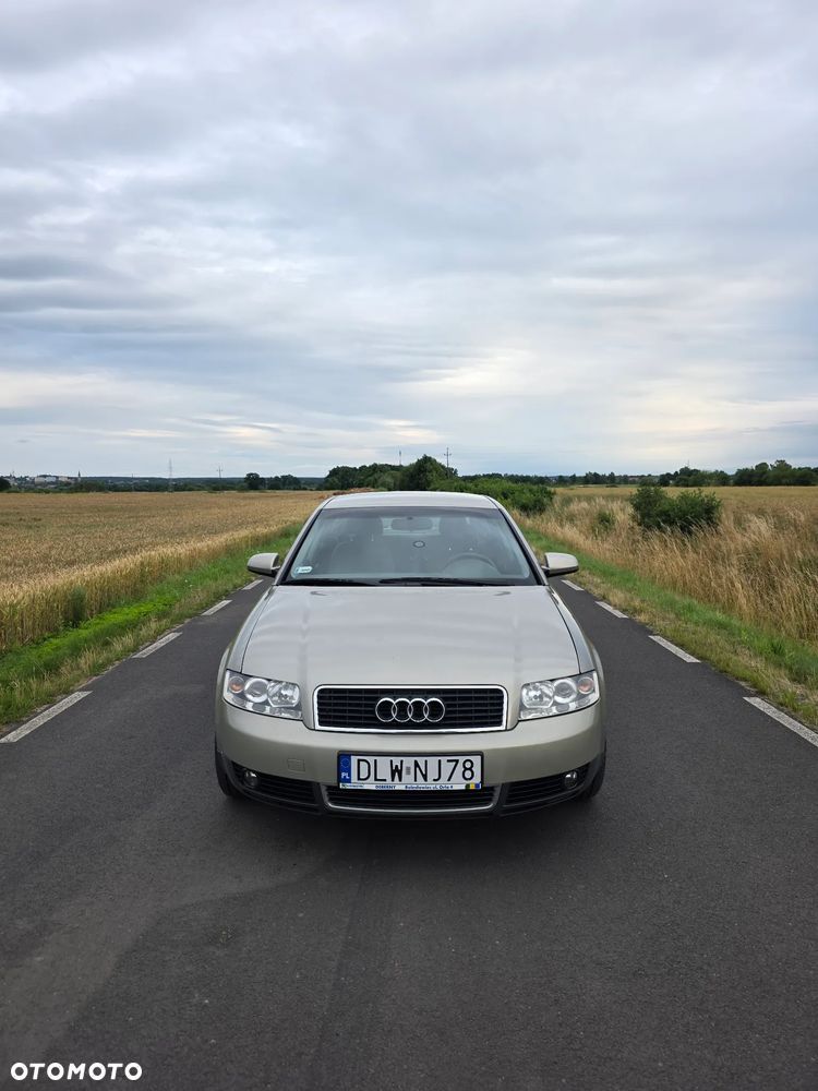 Audi A4 Limousine 1.8T - 1