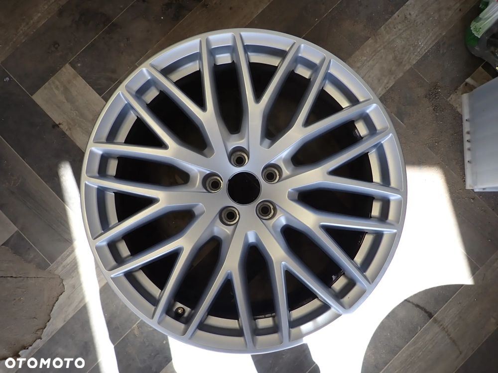 AUDI RS Q7 9.0JX20H2 ET33 4M0601025BJ - 1