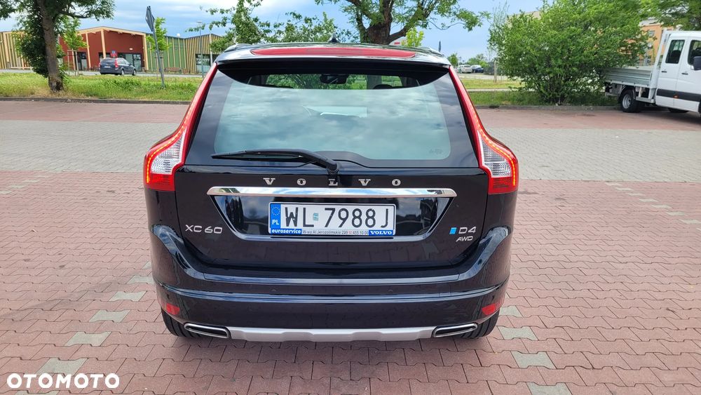 Volvo XC 60 D4 AWD Summum - 4