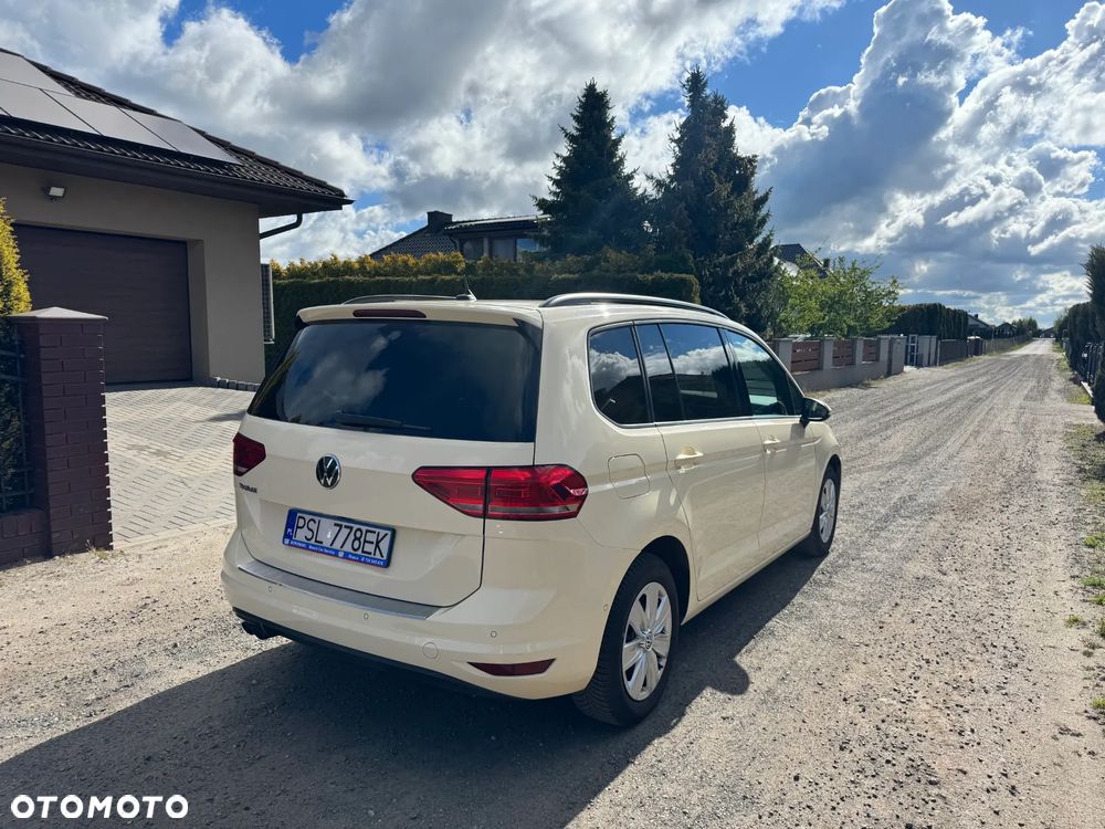 Volkswagen Touran 2.0 TDI SCR DSG Comfortline - 3