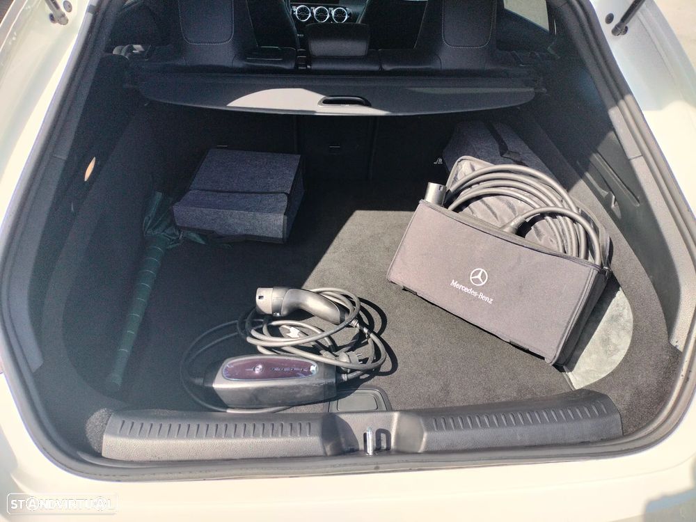 Mercedes-Benz CLA 250 e Shooting Brake AMG Line - 5