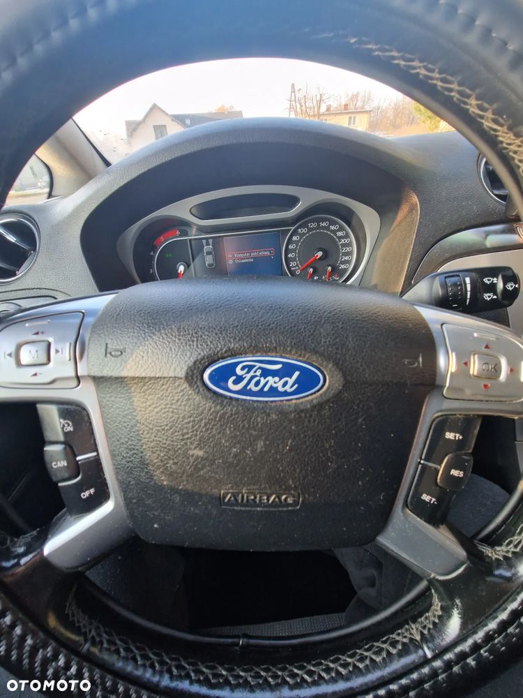 Ford Galaxy 2.0 TDCi Ghia - 20