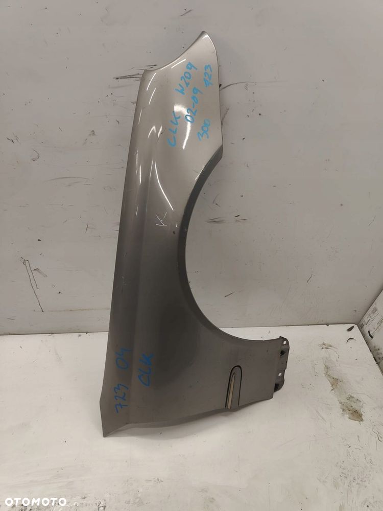 błotnik prawy przód przedni mercedes clk w209 02-09 kod lakieru 723 - 6