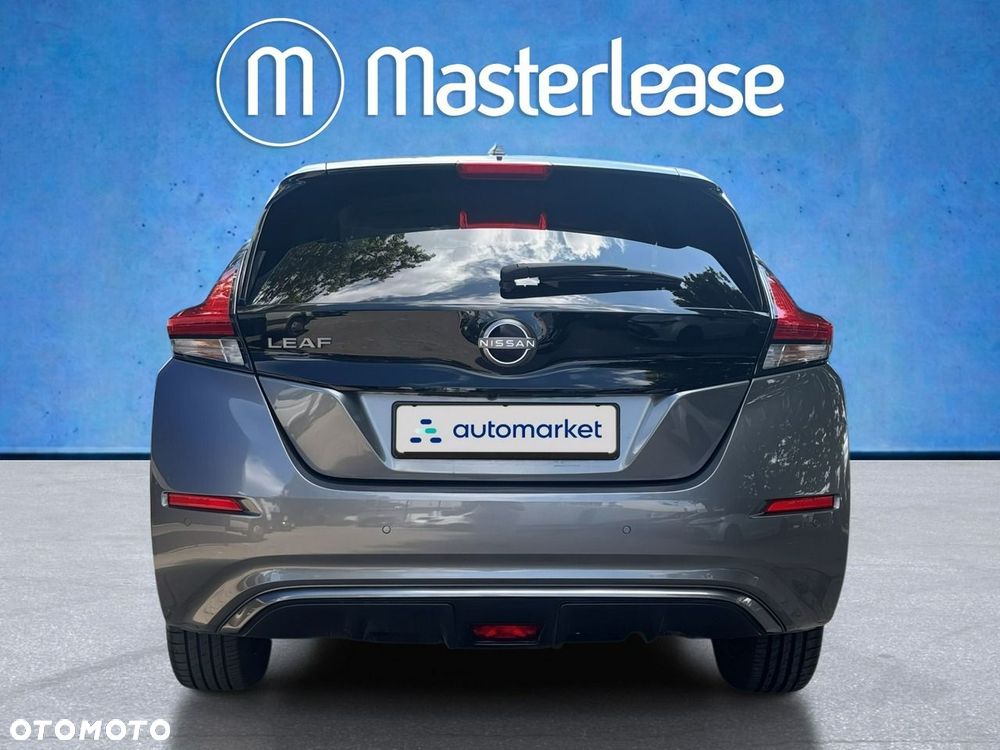 Nissan Leaf - 6
