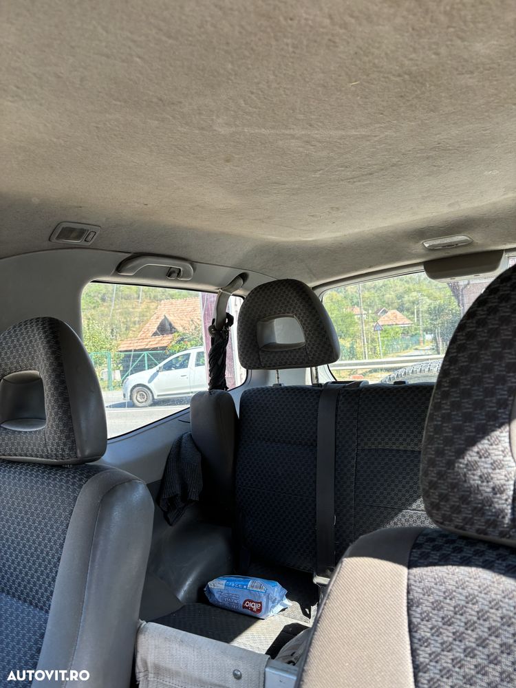 Mitsubishi Pajero - 9