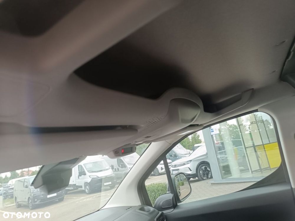 Opel COMBO - 17