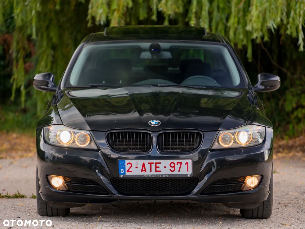 BMW Seria 3 318i Edition Exclusive - 3