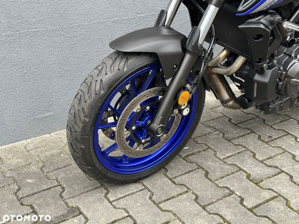 Yamaha MT - 21