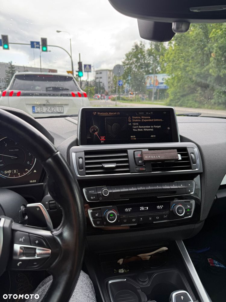 BMW Seria 2 225d - 17