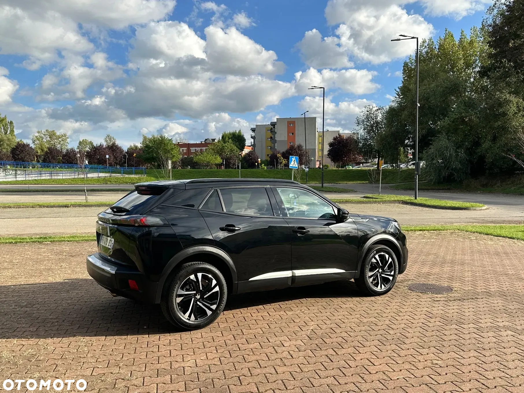 Peugeot 2008 1.5 BlueHDi Allure Pack S&S EAT8 - 13