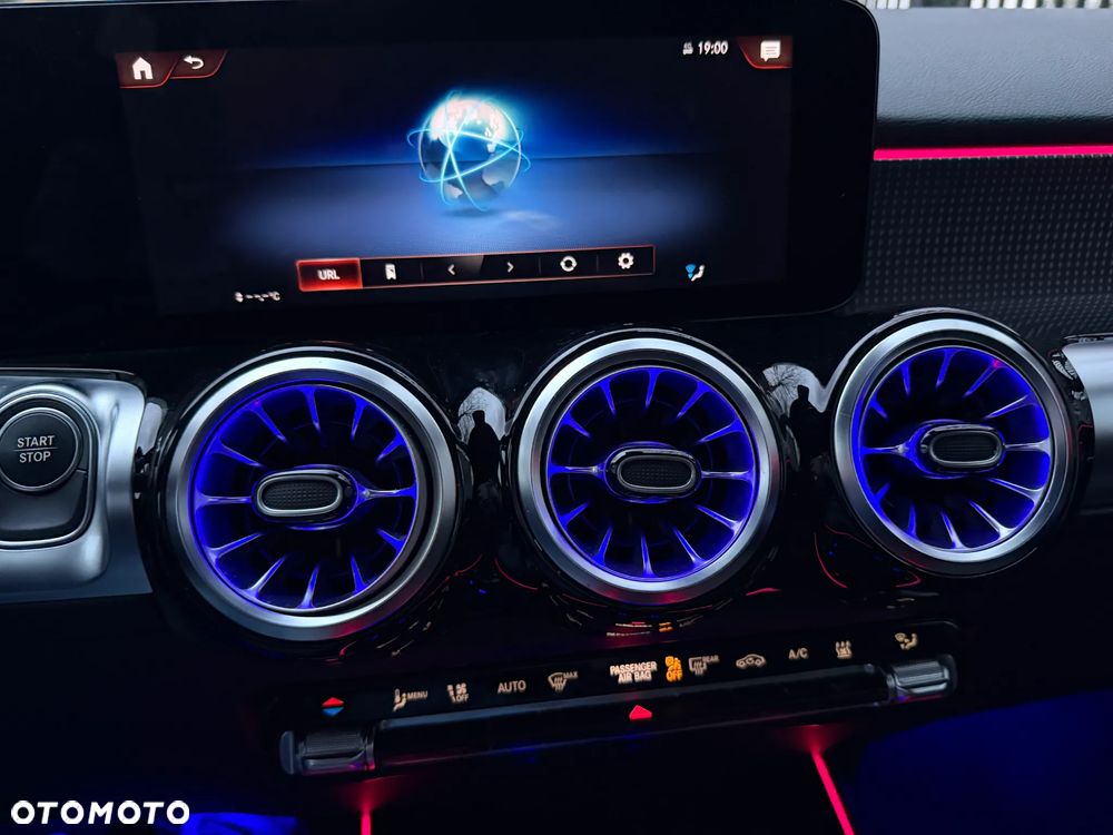 Mercedes-Benz EQB 250 70.5kWh Progressive - 11