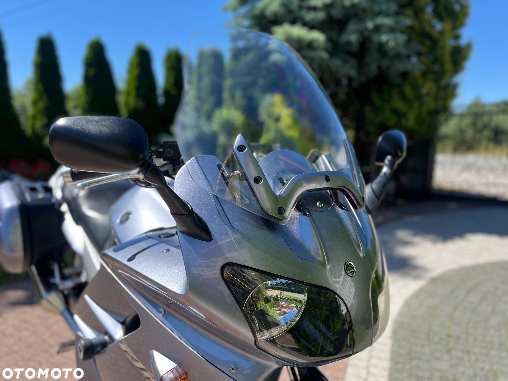 Yamaha FJR - 2