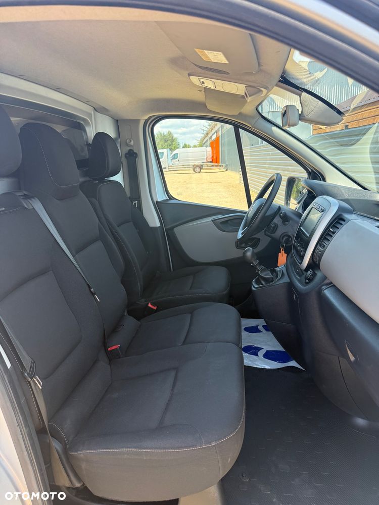 Renault Trafic - 22