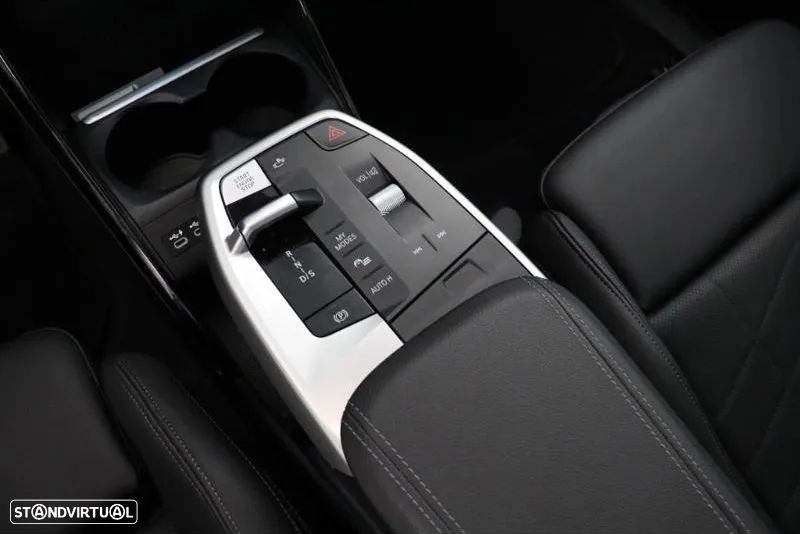 BMW 225xe Active Tourer e xDrive Pack Desportivo M - 9