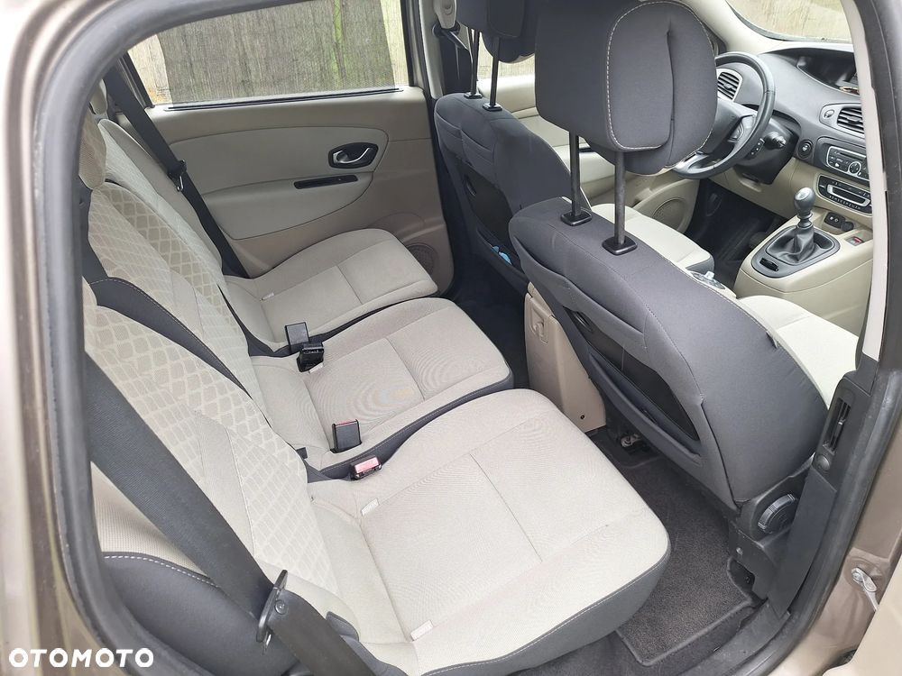 Renault Scenic 1.5 dCi Authentique - 6