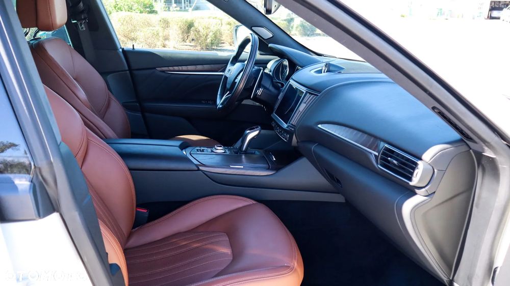 Maserati Levante S Q4 GranLusso - 29