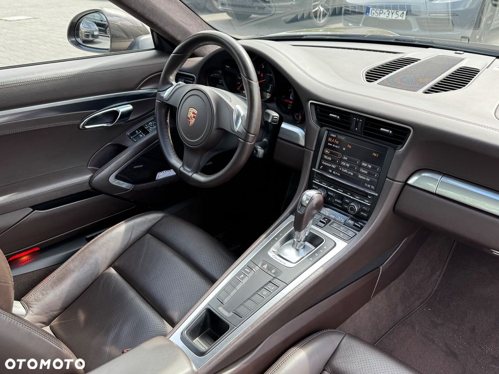 Porsche 911 Carrera PDK - 19