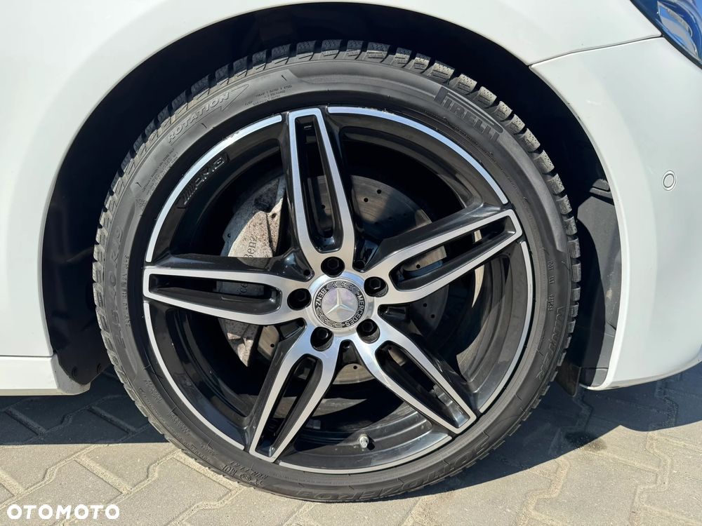 Mercedes-Benz Klasa E 220 d 4-Matic 9G-TRONIC - 7