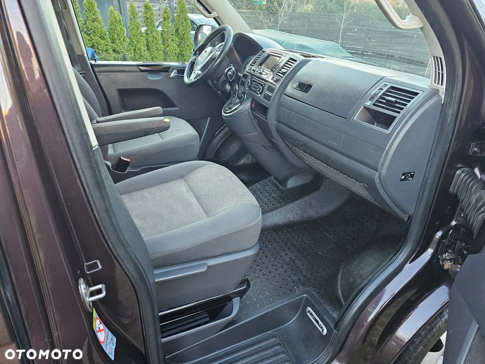 Volkswagen Caravelle - 6