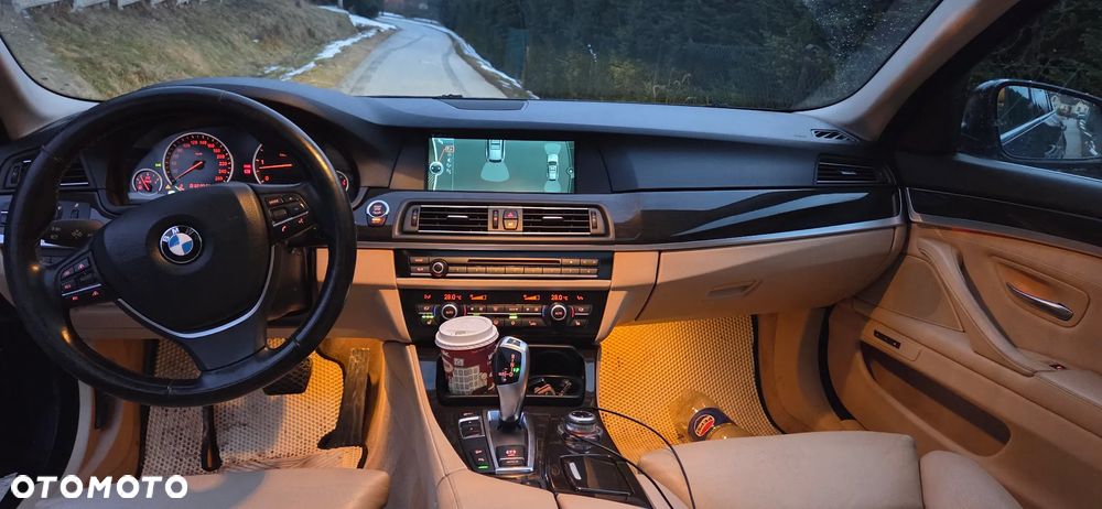 BMW Seria 5 530d xDrive Luxury Line - 24