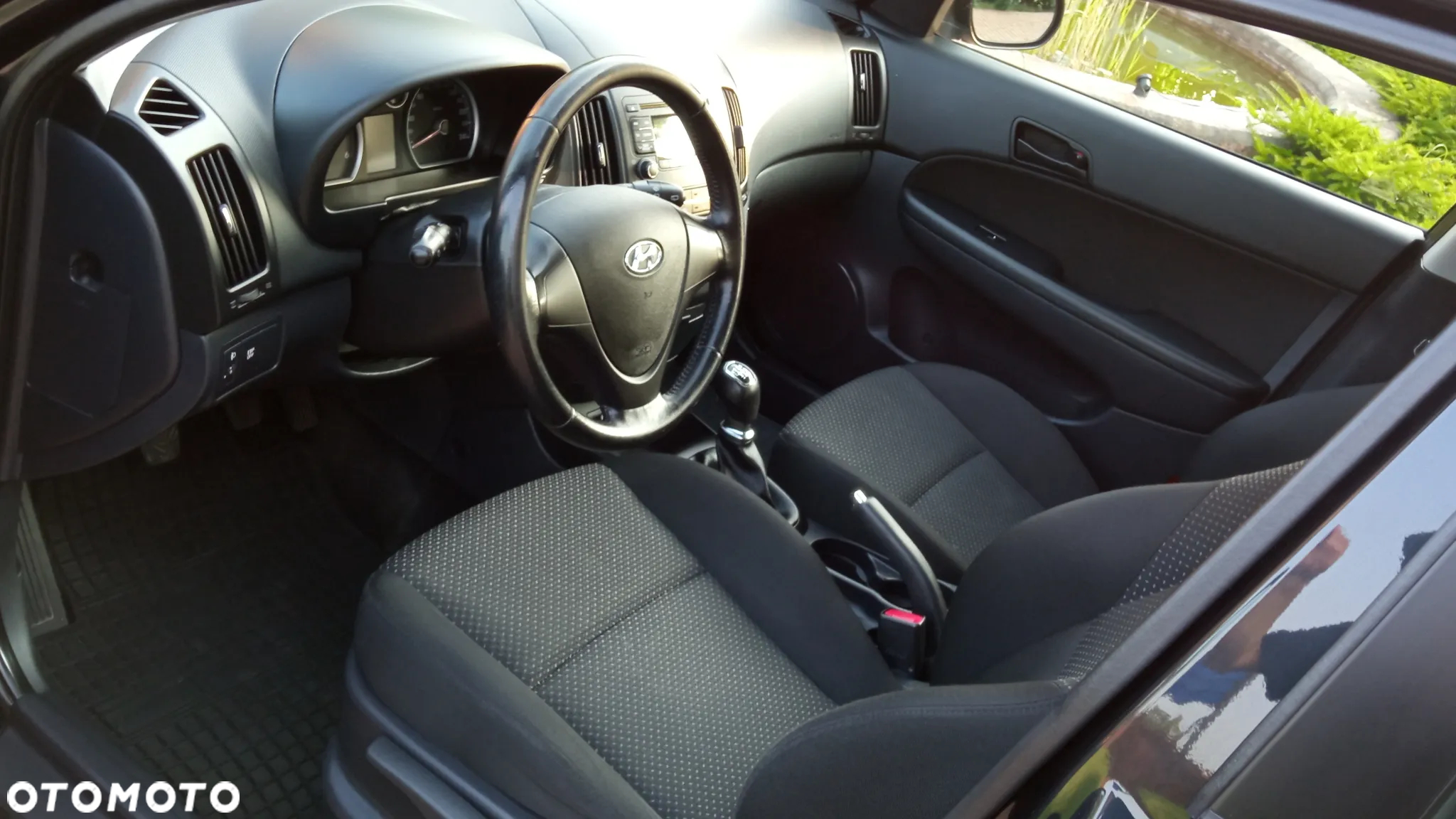 Hyundai i30 i30cw 1.6 CRDi FIFA WM Edition - 13