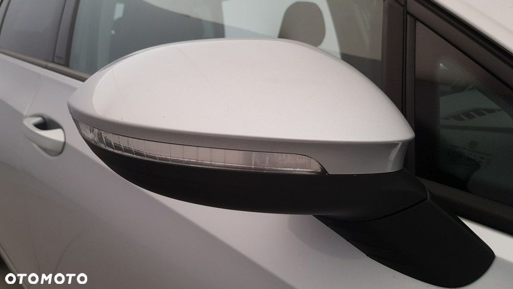 Volkswagen Golf - 17