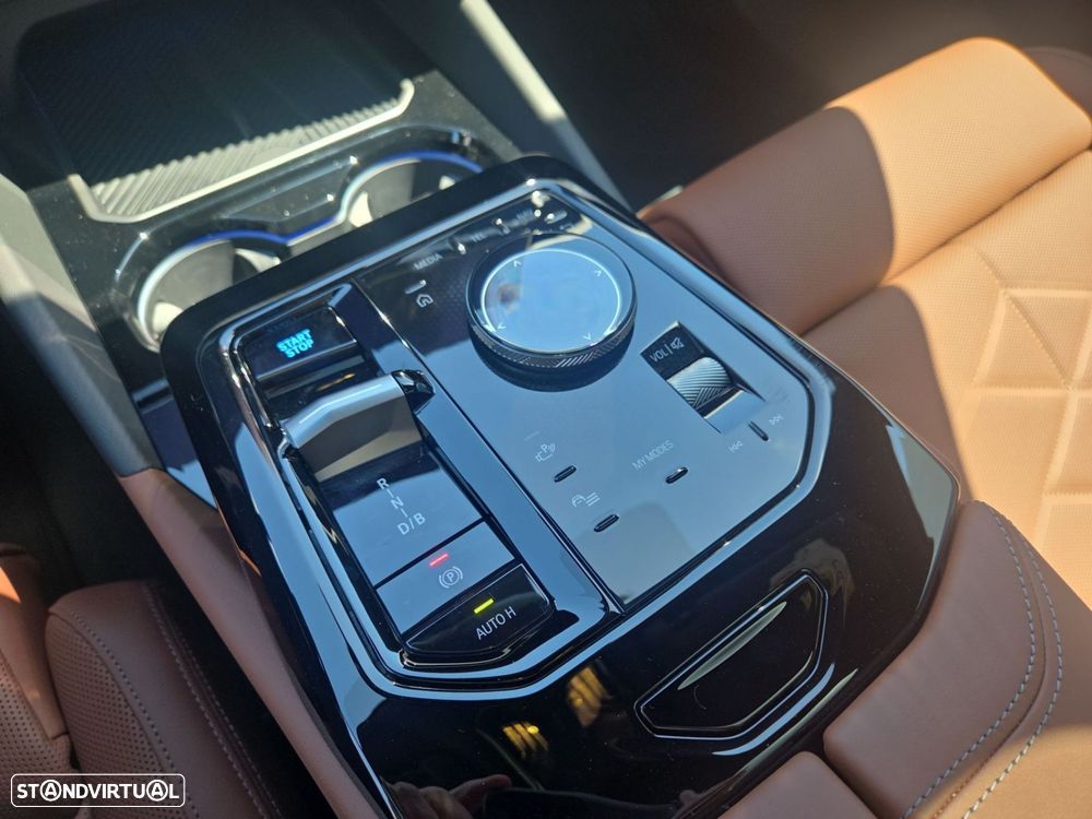 BMW i5 eDrive40 Pack Desportivo M Pro — fotografia 16