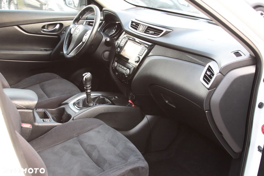 Nissan X-Trail 1.6 DCi N-Connecta - 16