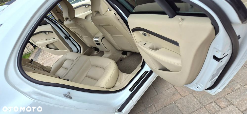 Volvo S80 D4 Drive-E Momentum - 24