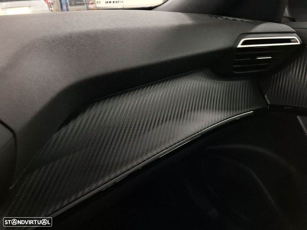 Peugeot 2008 1.2 PureTech Style - 22