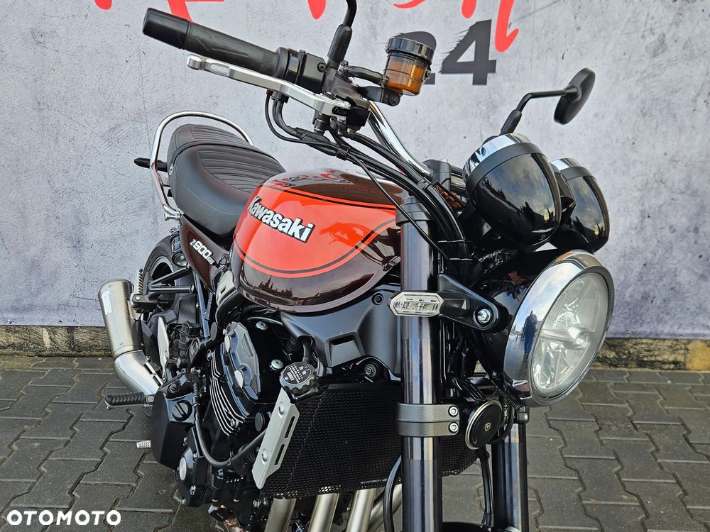 Kawasaki Z 900 RS - 18