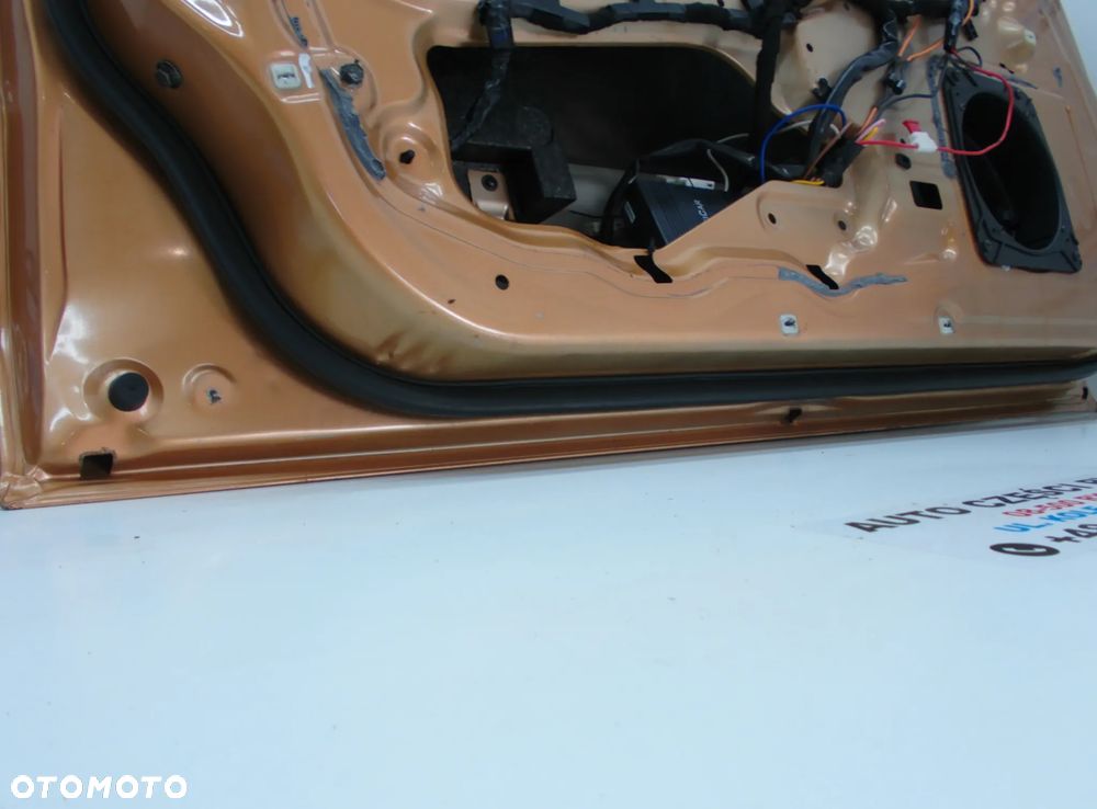 Mitsubishi Carisma drzwi prawe lewe przednie części K80 - 11