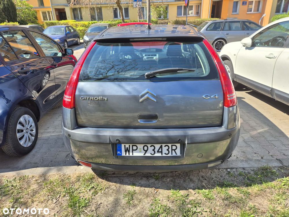 Citroën C4 1.4 16V SX - 17