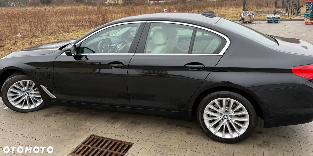 BMW Seria 5 530e iPerformance Luxury Line - 4