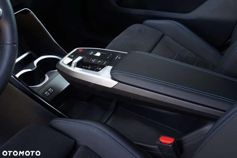 BMW X1 xDrive23i mHEV M Sport sport - 14
