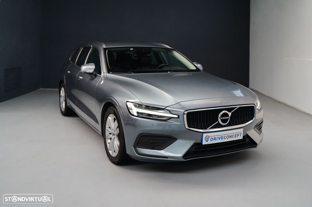 Volvo V60 2.0 D3 Momentum Plus Geartronic - 1